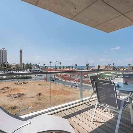 Beautiful Sunny 3 Bedrooms In Font Of The Beach Tel Awiw Zewnętrze zdjęcie