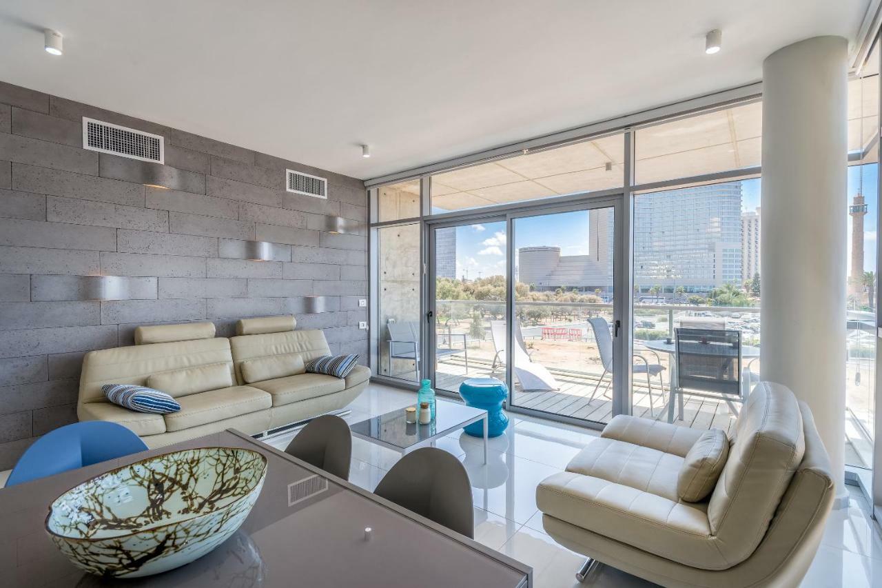 Beautiful Sunny 3 Bedrooms In Font Of The Beach Tel Awiw Zewnętrze zdjęcie