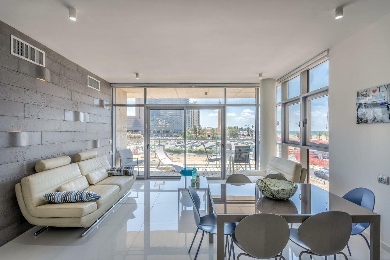 Beautiful Sunny 3 Bedrooms In Font Of The Beach Tel Awiw Zewnętrze zdjęcie